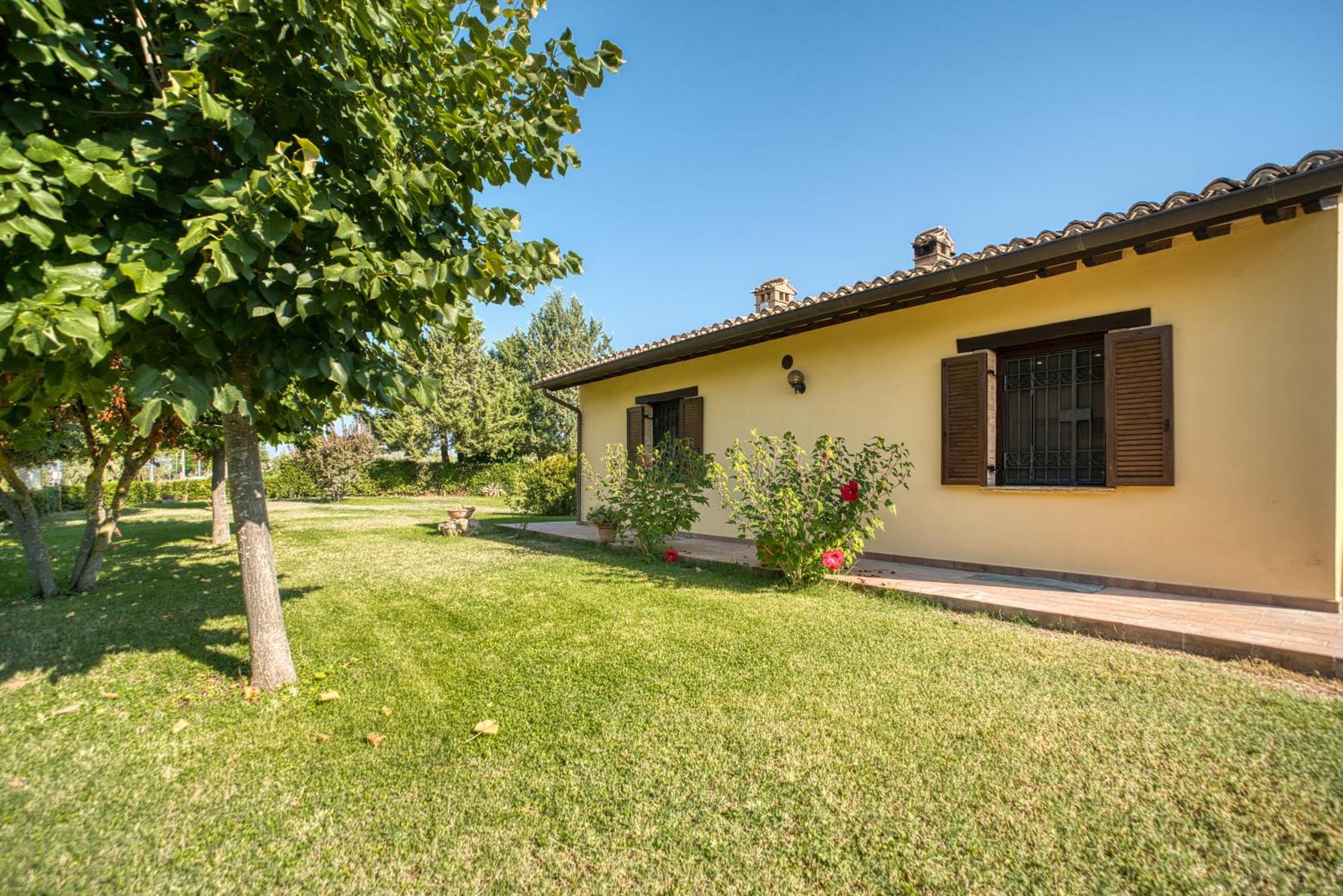 Charming Home With Garden & Stunning Views Of Assisi Eksteriør billede